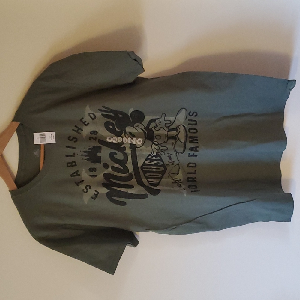 🆕️ Unisex Disney Parks Mickey T-shirt